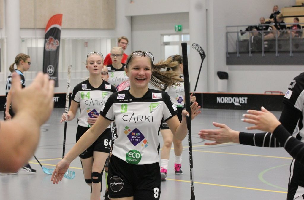 T16 tytöille hieno startti SM-karsintasarjaan