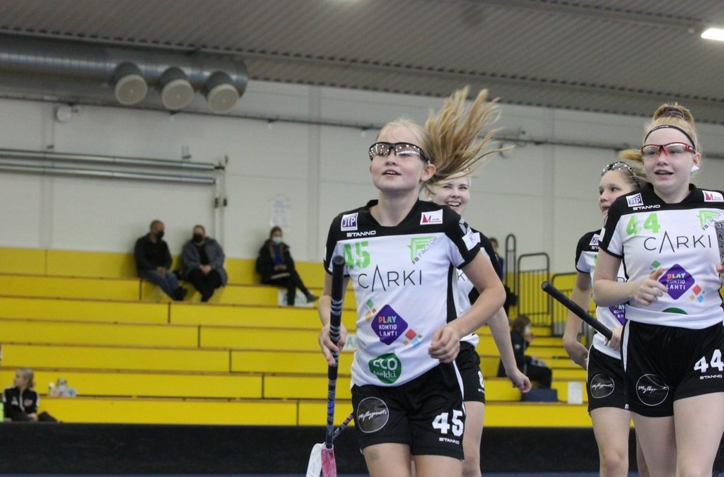 T16 tytöille täysi pistepotti Porvoosta