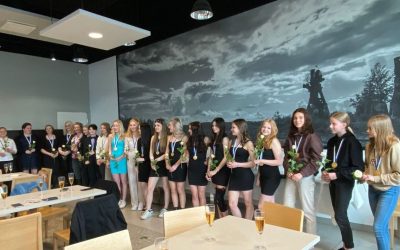 T16 tyttöjen Suomenmestaruutta juhlittiin mitalikahvien merkeissä